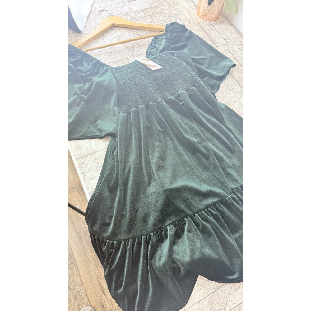 Chelsea & Violet size L Women’s Green Velvet Smocked Babydoll Mini Dress - Picture 8 of 15